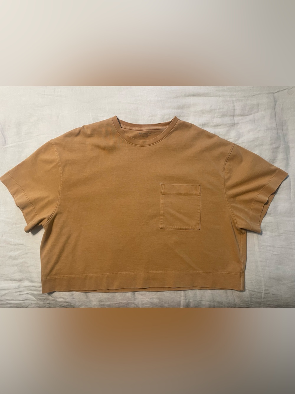 Athleta Short-Sleeve Oversized Boxy Crew Neck Pocket T Shirt in Camel/Tan Sz S - Picture 3 of 9